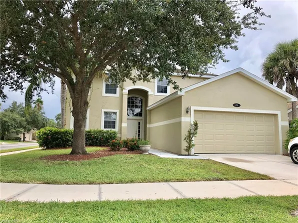 74 Burnt Pine Dr, Naples, FL 34119