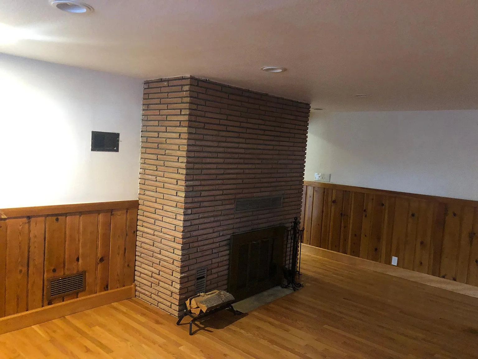 3937 McComb Ave — Photo 2