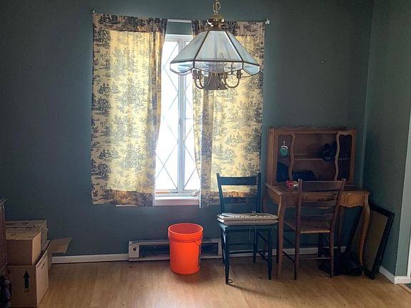 3rd image of 2 Leaf Road