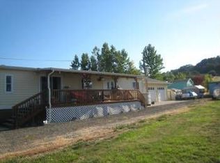 210 N 7th St, Monroe, OR 97456