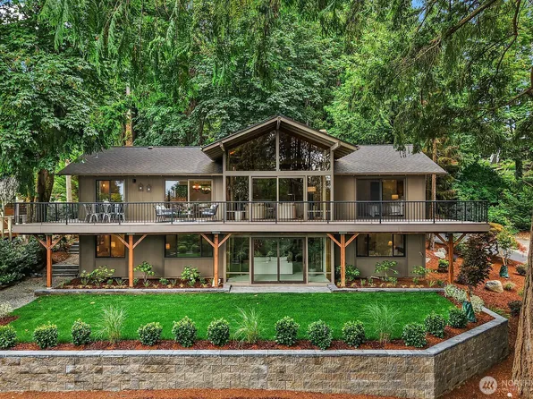 6750 W Mercer Way, Mercer Island, WA 98040