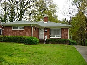 2nd image of 1205 Julian St