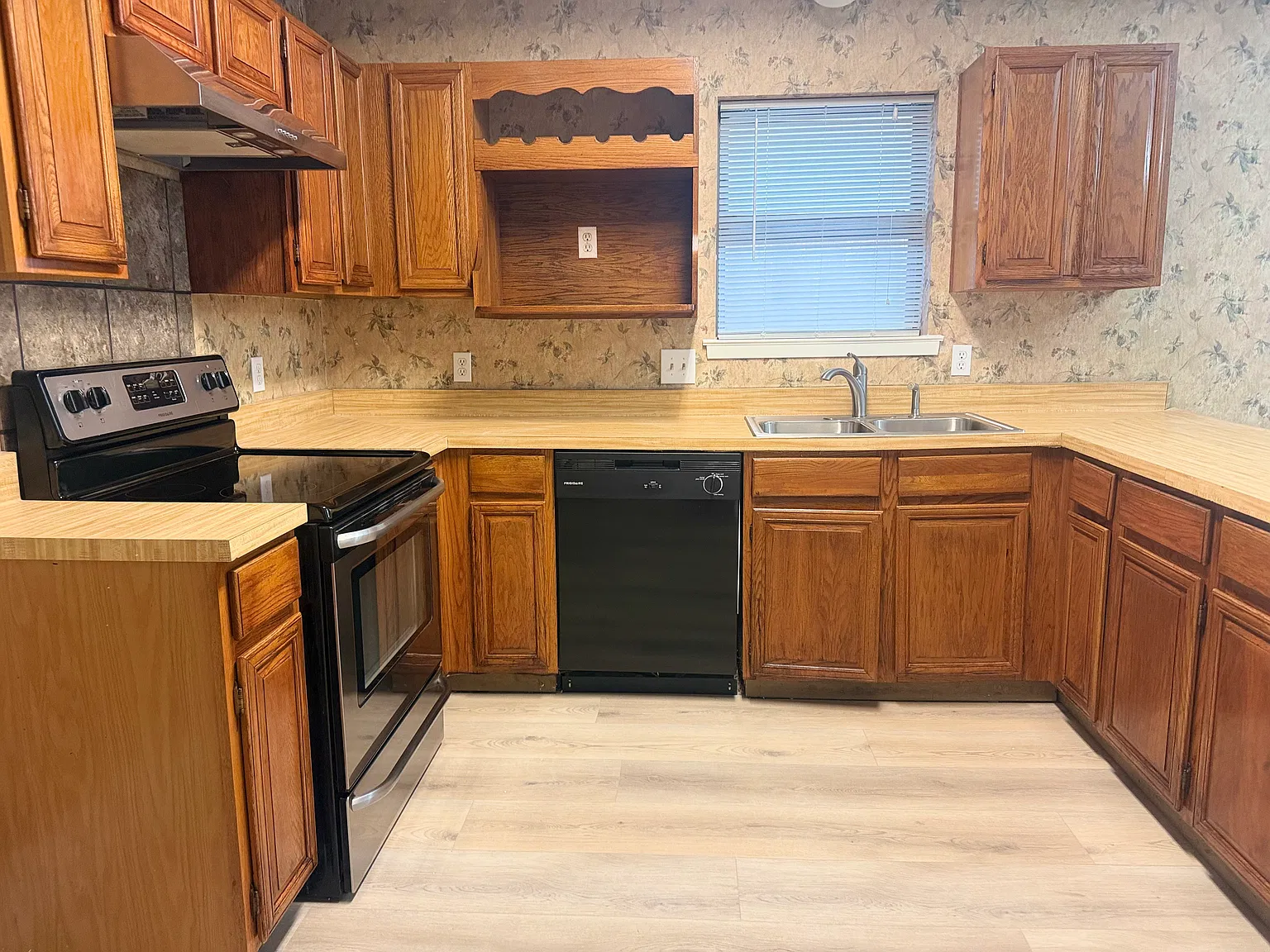 2 bed, 1175 sqft, $1,500 — Photo 3