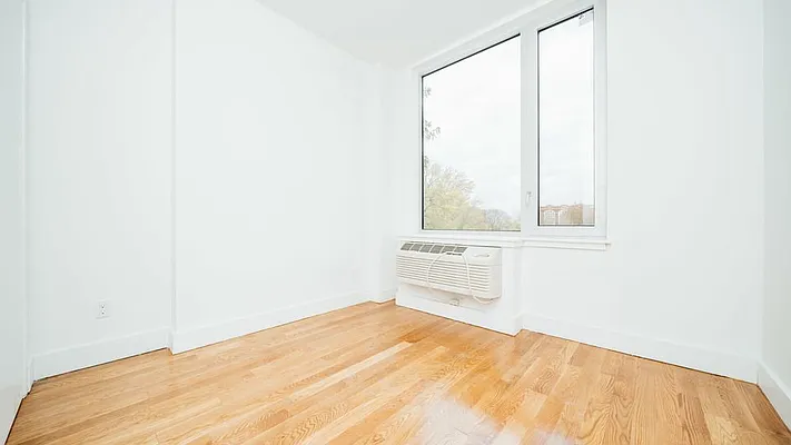 Rented by Nooklyn NYC LLC | media 71