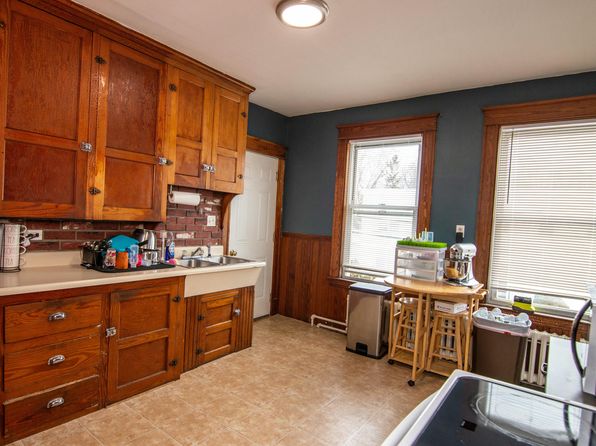 lewiston-maine-125392318 picture