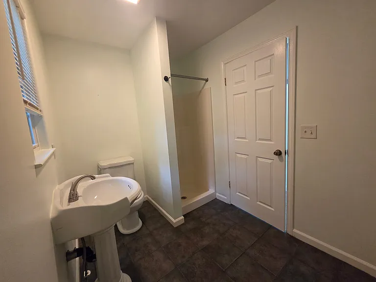 5 Stone Ave #1 — Photo 3