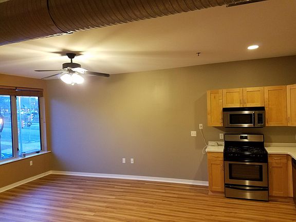 2nd image of 2080 N Commerce St Unit 216