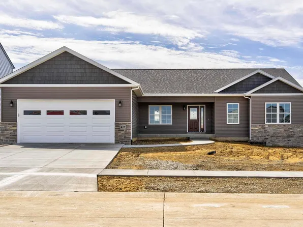 419 Linden Ln, Eldridge, IA 52748