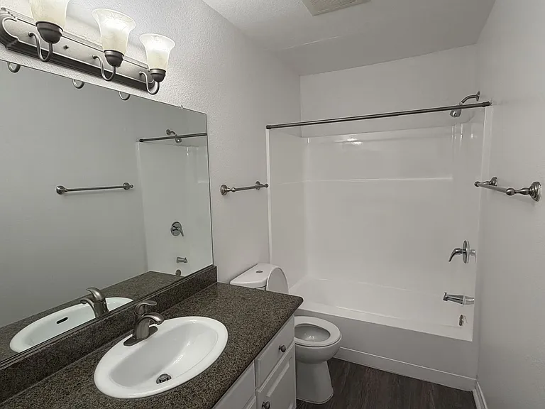 Tierra Palms Apartment Homes — Photo 114