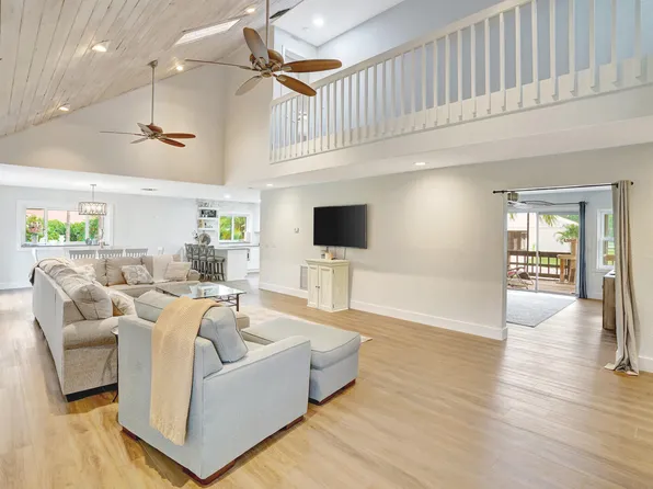 5212 Homeland Road, Lake Worth, FL 33449