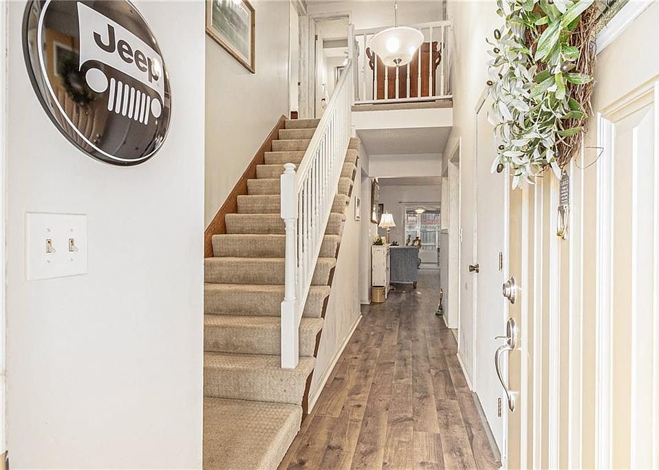 10048 W 86th Ter, Overland Park, KS 66212 | Zillow