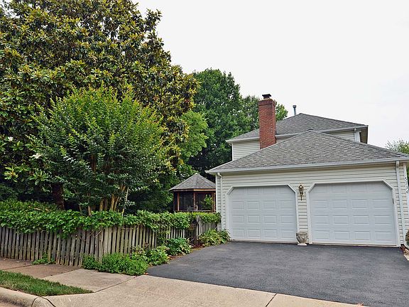 2-Car Side Load Garage