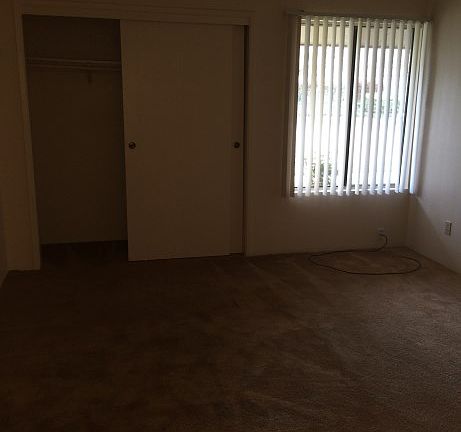 4th image of 1001 Loughborough Dr APT C