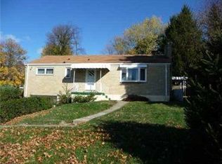 32 Greenview Dr, Mc Kees Rocks, PA 15136