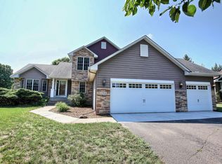 6302 Deerwood Ln, Lino Lakes, MN 55014