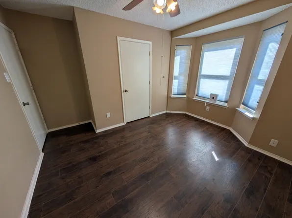 303 Hemlock Dr, Arlington, TX 76018