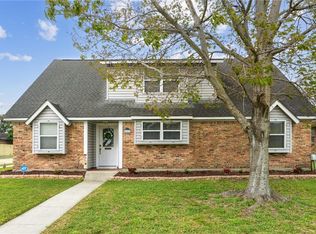 448 Lynnmeade Rd, Gretna, LA 70056