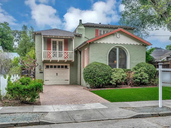 1540 Hoover Ave, Burlingame, CA 94010