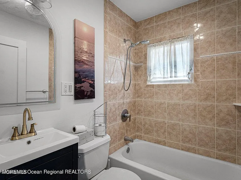 30 M St #SUMMER RENTAL — Photo 24