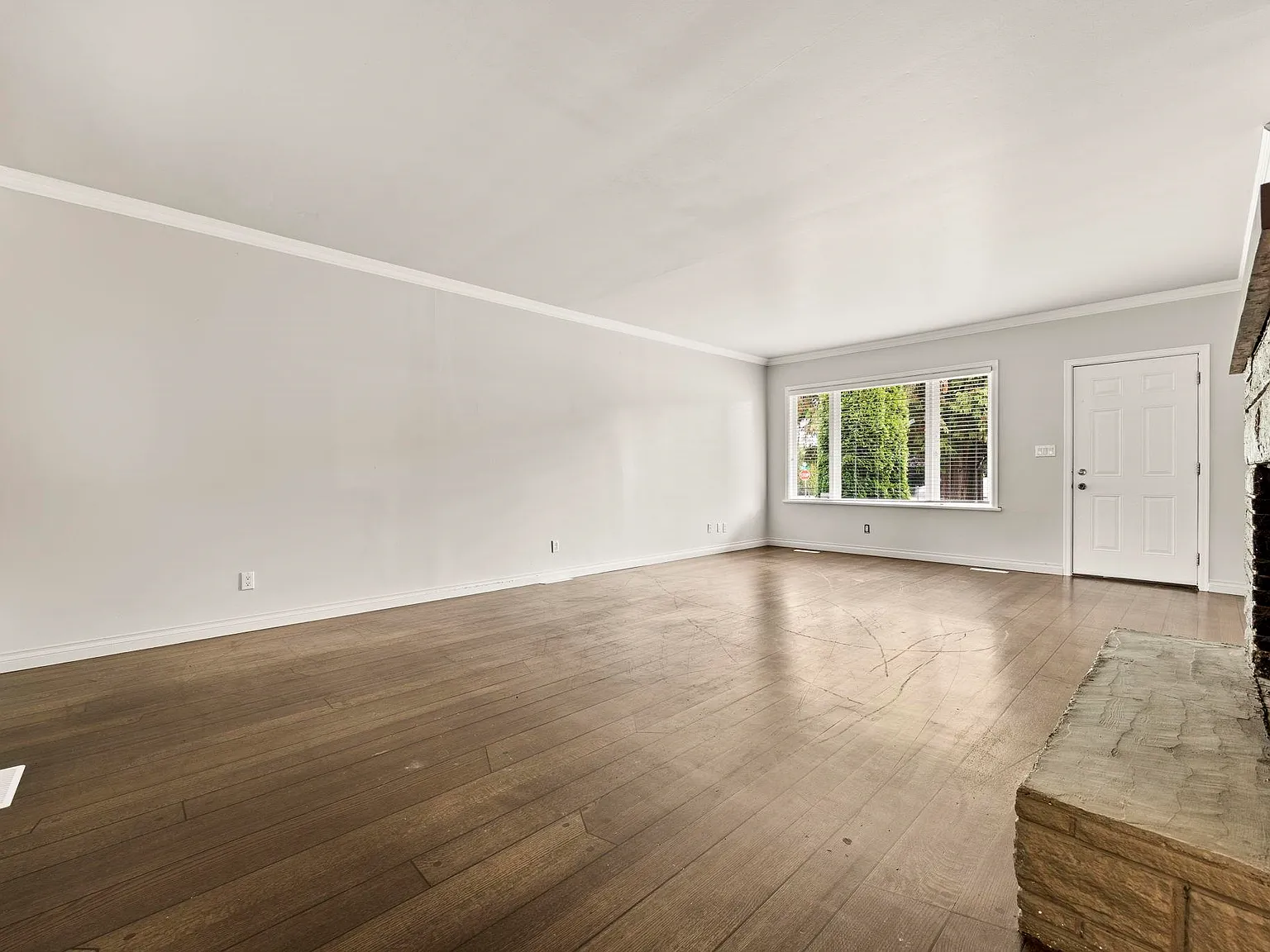 3 bed, 1200 sqft, $3,250 — Photo 3