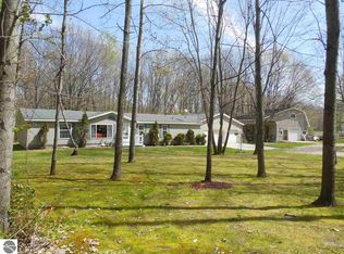 11523 E Edgar Rd, Vestaburg, MI 48891