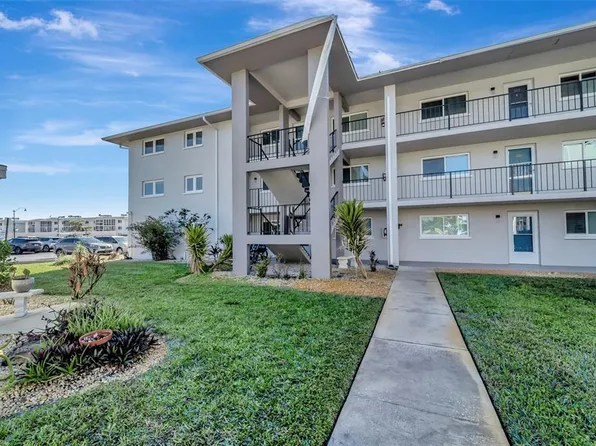 649 Tamiami Trl S APT 107, Venice, FL 34285