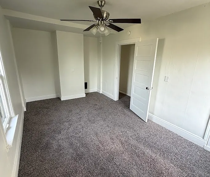 513 Catherine St — Photo 17