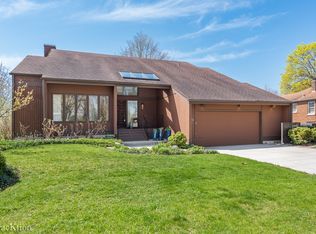 731 59th St, Downers Grove, IL 60516