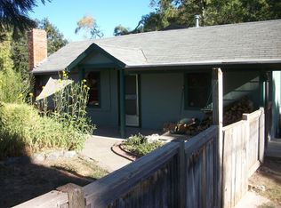 207 Inman Ln, Grants Pass, OR 97526