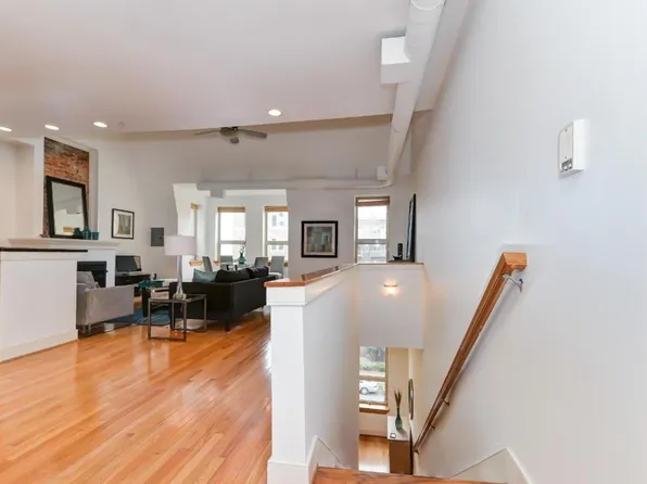 1305 Clifton St NW, Washington, DC 20009