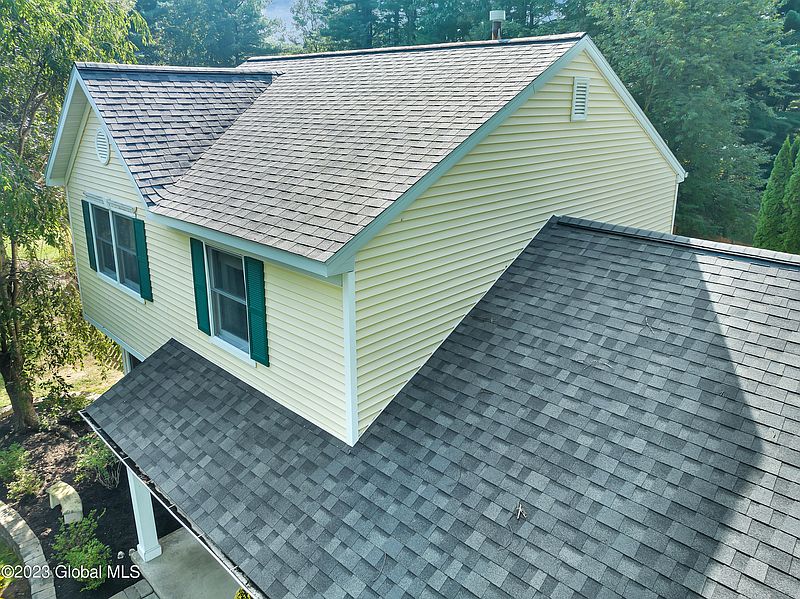 3rd image of 14 Whitney Road