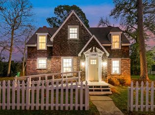 1724 Crockett Rd, Palestine, TX 75801