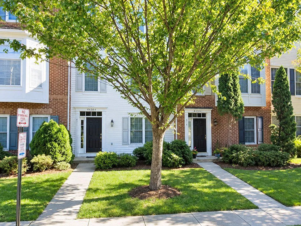2511 Bronze Stone Pl