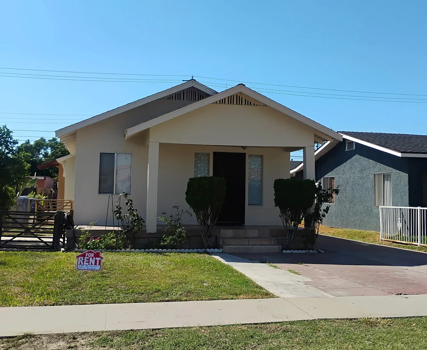 2 bed, 800 sqft, $2,600 — Photo 1