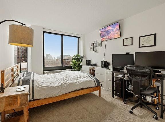 2nd image of 353 N Halsted St #1C