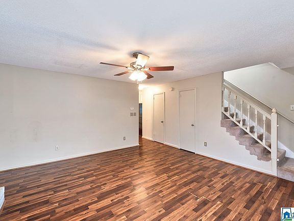 4th image of 409 Jamestown Manor Dr