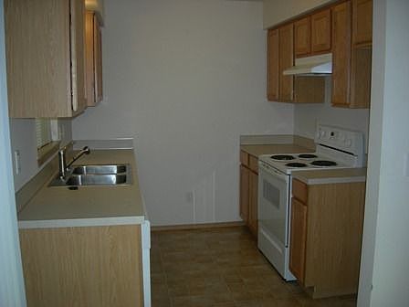4th image of 16820 117th Pl NE
