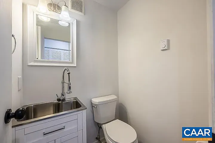 800 Ridge St — Photo 8