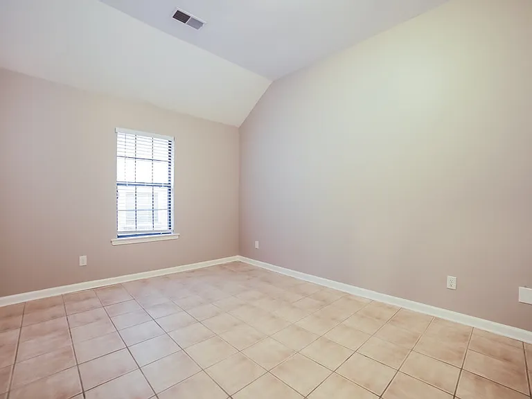 3800 Lake Village Cv — Photo 12