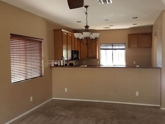 3rd image of 526 E Bartlett Way