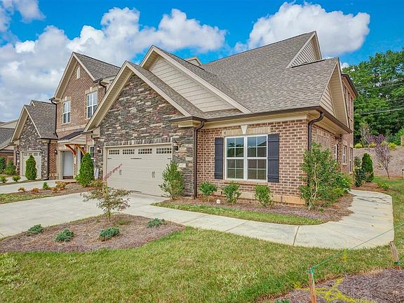 End unit luxury townhome