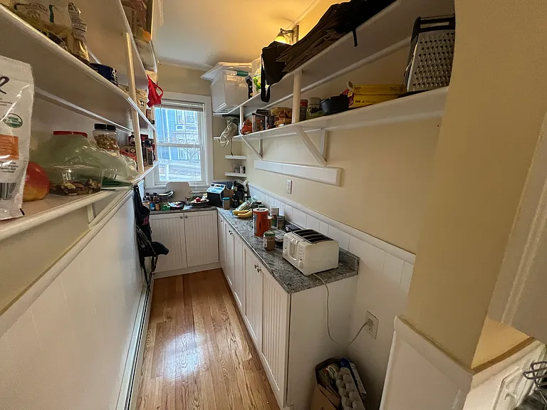 31 Cameron Ave #1 — Photo 5