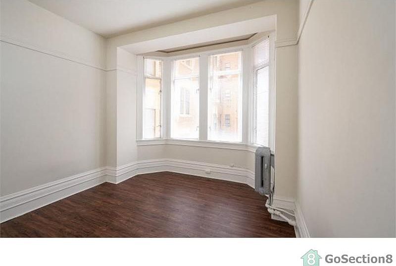 1st image of 424 Ellis St