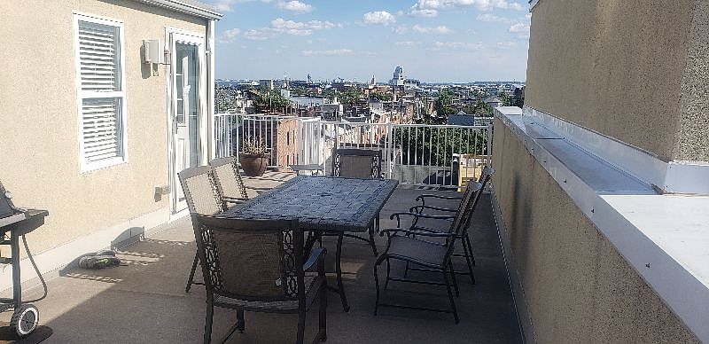 Rooftop deck