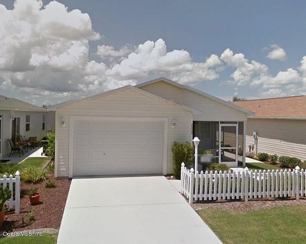 1st image of 2500 Everwood Ct