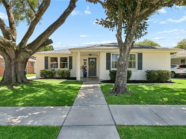 165 Hibiscus Pl, River Ridge, LA 70123