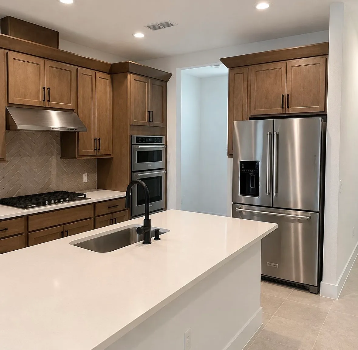 3 bed, 2.5 bath, 1755 sqft, $2,800 — Photo 3