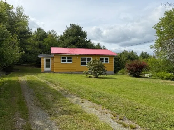 741 Westfield Rd, Queens, NS B0T 1B0