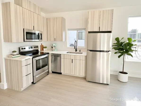 L0529 - Drummond Townhomes 2, 7550 N Emerald Ave #7558, Portland, OR 97217