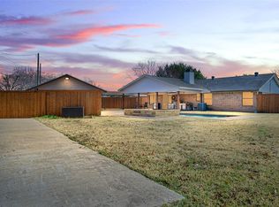 1001 Barclay Dr, Mesquite, TX 75149